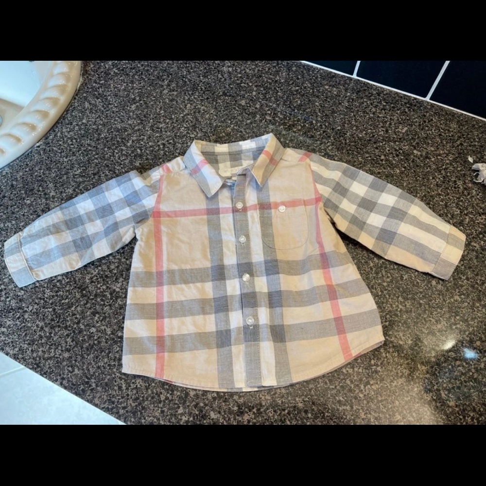 BURBERRY SHIRT!🤍